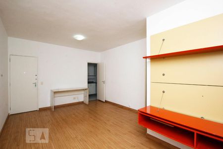 Sala de apartamento para alugar com 2 quartos, 79m² em Humaitá, Rio de Janeiro