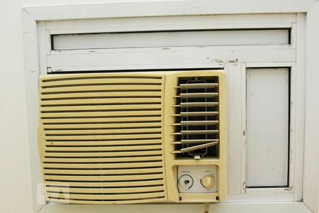 Apartamento para alugar com 79m², 2 quartos e 1 vagaAr condicionado