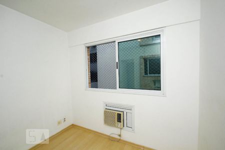 Quarto 1 de apartamento para alugar com 2 quartos, 79m² em Humaitá, Rio de Janeiro