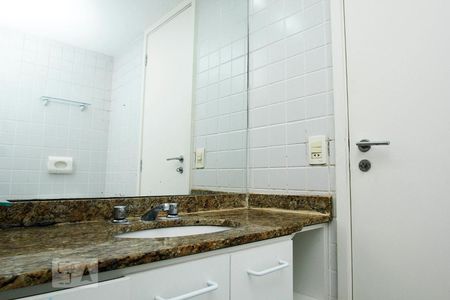 Apartamento para alugar com 79m², 2 quartos e 1 vagaBanheiro Corredor