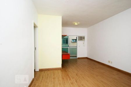 Sala de apartamento para alugar com 2 quartos, 79m² em Humaitá, Rio de Janeiro