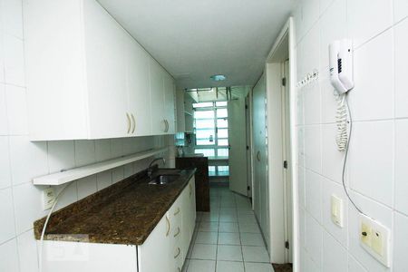 Apartamento para alugar com 79m², 2 quartos e 1 vagaCozinha