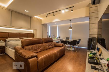 Sala de kitnet/studio para alugar com 1 quarto, 42m² em Brooklin Paulista, São Paulo