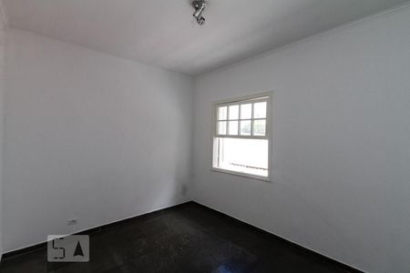 Casa à venda com 110m², 2 quartos e 1 vagaquarto 