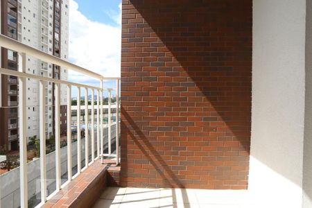Sacada de apartamento para alugar com 3 quartos, 70m² em Jaguaré, São Paulo