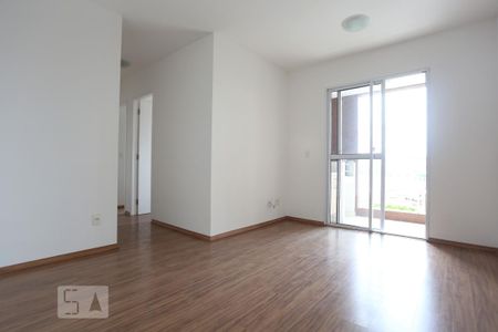 Sala de apartamento para alugar com 3 quartos, 70m² em Jaguaré, São Paulo
