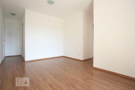 Sala de apartamento para alugar com 3 quartos, 70m² em Jaguaré, São Paulo