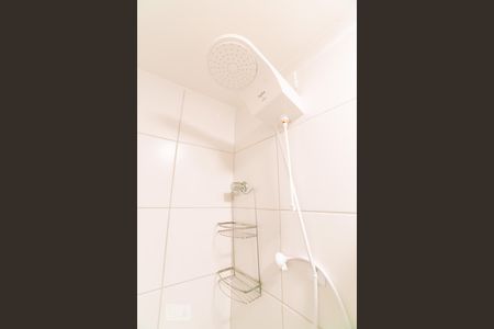 BANHEIRO de kitnet/studio para alugar com 1 quarto, 26m² em Asa Norte, Brasília