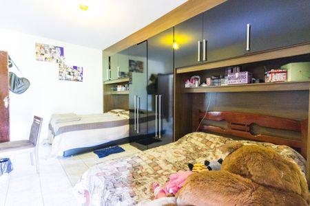 Quarto 1 de casa para alugar com 2 quartos, 77m² em Vila Germinal, São Paulo