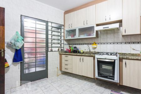 Casa para alugar com 77m², 2 quartos e 2 vagas Casa para alugar com 77m², 2 quartos e 2 vagasCozinha