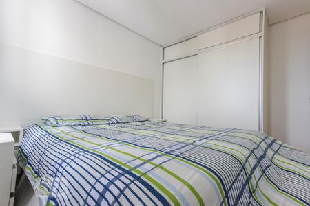 suíte  de apartamento à venda com 2 quartos, 95m² em Jardim Parque Morumbi, São Paulo