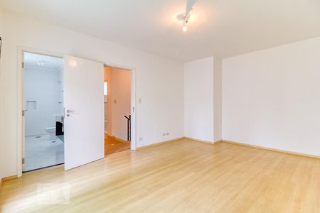 Casa à venda com 188m², 4 quartos e 4 vagas Casa à venda com 188m², 4 quartos e 4 vagasSegunda suíte