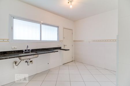 Casa à venda com 188m², 4 quartos e 4 vagas Casa à venda com 188m², 4 quartos e 4 vagasCozinha