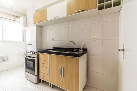 Cozinha de apartamento à venda com 2 quartos, 44m² em Água Branca, São Paulo