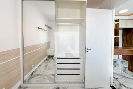Apartamento para alugar com 35m², 1 quarto e sem vagaSuíte - Armários