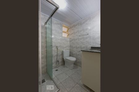 Banheiro - 1 de apartamento para alugar com 3 quartos, 72m² em Asa Sul, Brasília