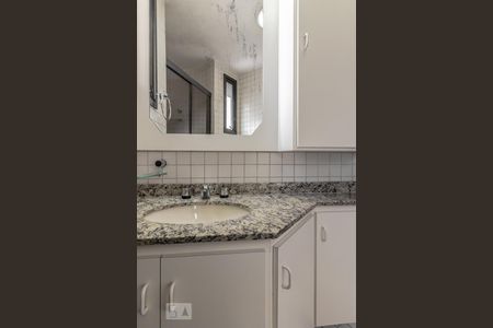 Apartamento à venda com 112m², 4 quartos e 2 vagasBanheiro