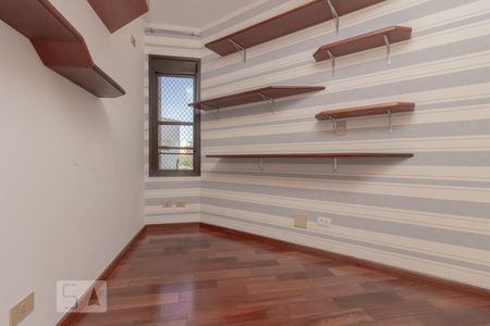 Apartamento à venda com 112m², 4 quartos e 2 vagasQuarto 4