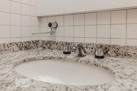 Apartamento à venda com 112m², 4 quartos e 2 vagasBanheiro