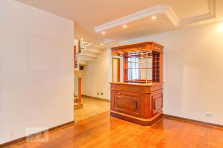 Sala de casa para alugar com 3 quartos, 303m² em Jardim Novo Mundo, São Paulo