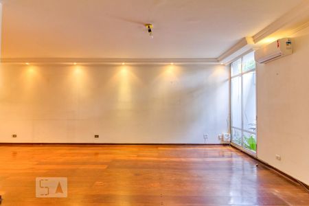 Sala de casa para alugar com 3 quartos, 303m² em Jardim Novo Mundo, São Paulo