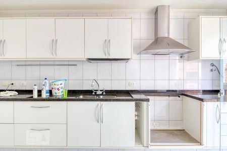 Casa para alugar com 303m², 3 quartos e 3 vagasCozinha