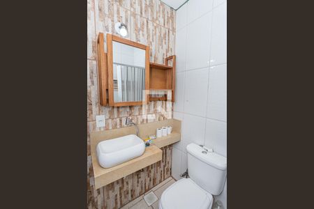 Casa à venda com 100m², 3 quartos e 2 vagasBanheiro