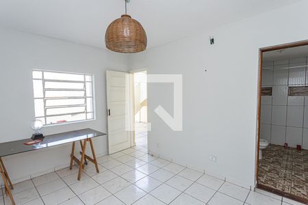 Casa à venda com 100m², 3 quartos e 2 vagasSuite - anexo