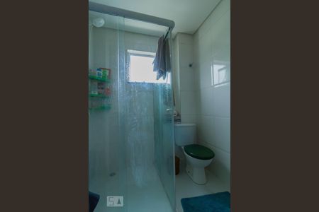 Banheiro de apartamento à venda com 2 quartos, 60m² em Vila Nisia, Guarulhos