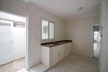 Casa para alugar com 180m², 3 quartos e 2 vagasCozinha