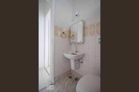 Casa para alugar com 180m², 3 quartos e 2 vagasBanheiro 