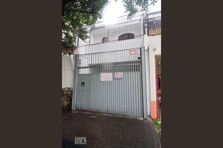 Casa para alugar com 180m², 3 quartos e 2 vagasFachada