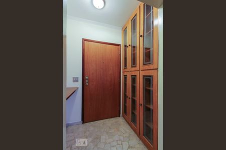 Apartamento à venda com 100m², 3 quartos e 1 vaga Apartamento à venda com 100m², 3 quartos e 1 vagaHall