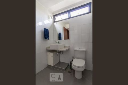 Banheiro de kitnet/studio à venda com 1 quarto, 40m² em Paraíso do Morumbi, São Paulo