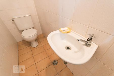 Apartamento à venda com 67m², 2 quartos e 2 vagasBanheiro de serviço 