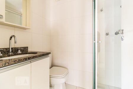 Banheiro de apartamento para alugar com 3 quartos, 90m² em Vila Pompéia, São Paulo