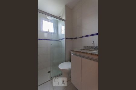 Banheiro de apartamento para alugar com 2 quartos, 46m² em Jardim Ampliação, São Paulo