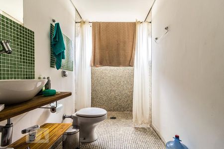 Banheiro de apartamento à venda com 1 quarto, 127m² em Barra Funda, São Paulo