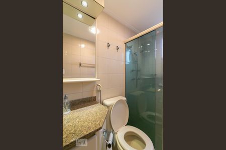Banheiro da suíte de apartamento para alugar com 2 quartos, 68m² em Vila Mariana, São Paulo