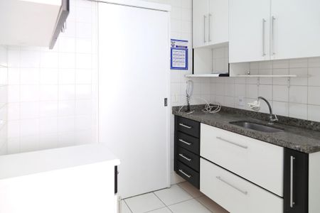 Apartamento para alugar com 67m², 2 quartos e 2 vagas Apartamento para alugar com 67m², 2 quartos e 2 vagasCozinha