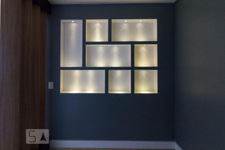 Apartamento à venda com 56m², 2 quartos e 1 vaga Apartamento à venda com 56m², 2 quartos e 1 vagaDetalhe Iluminação da Sala