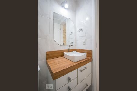 Banheiro de apartamento à venda com 3 quartos, 69m² em Rudge Ramos, São Bernardo do Campo