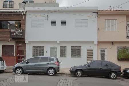 Studio para alugar com 16m², 1 quarto e sem vaga Studio para alugar com 16m², 1 quarto e sem vagaFachada