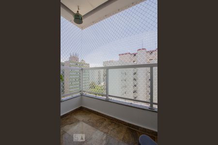 Apartamento à venda com 117m², 3 quartos e 2 vagas Apartamento à venda com 117m², 3 quartos e 2 vagasVaranda