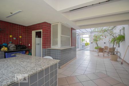 Apartamento à venda com 117m², 3 quartos e 2 vagas Apartamento à venda com 117m², 3 quartos e 2 vagasChurrasqueira