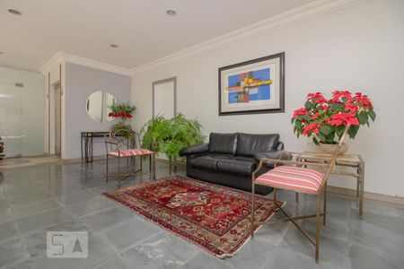 Apartamento à venda com 117m², 3 quartos e 2 vagas Apartamento à venda com 117m², 3 quartos e 2 vagasHall social