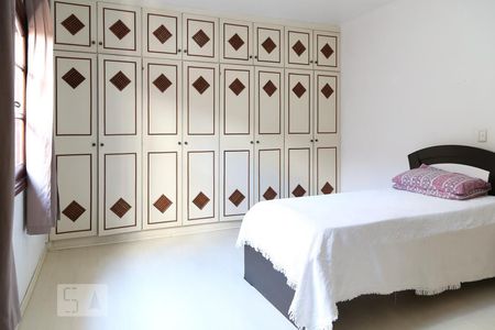 Casa para alugar com 380m², 3 quartos e 5 vagasSuíte 2