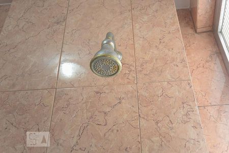 Apartamento à venda com 140m², 3 quartos e 3 vagasBanheiro chuveiro