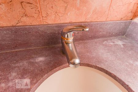 Apartamento à venda com 140m², 3 quartos e 3 vagasBanheiro torneira