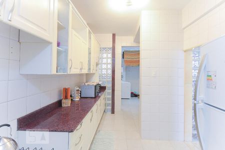 Apartamento à venda com 140m², 3 quartos e 3 vagasCozinha